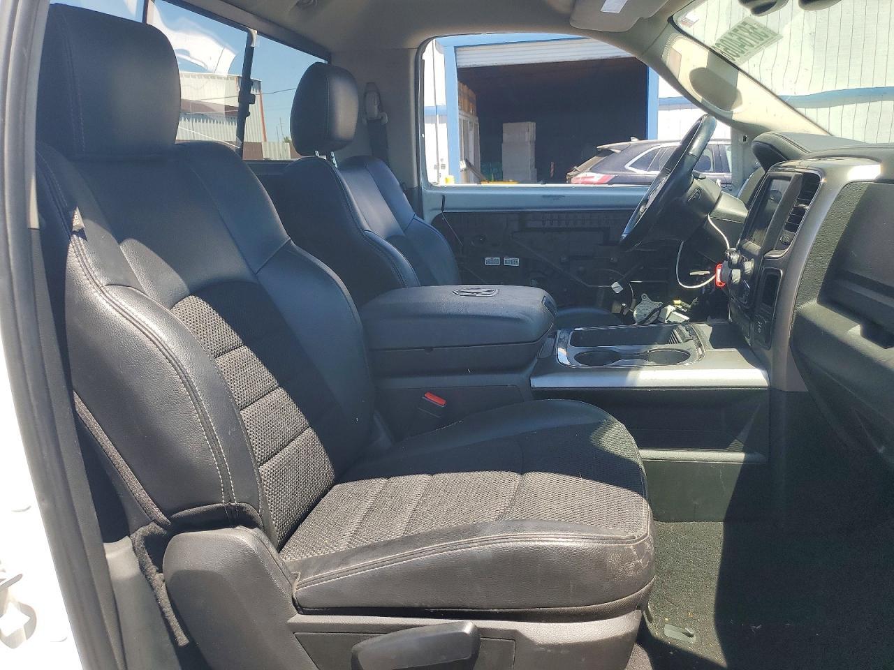 2018 Dodge RAM 1500 Sport