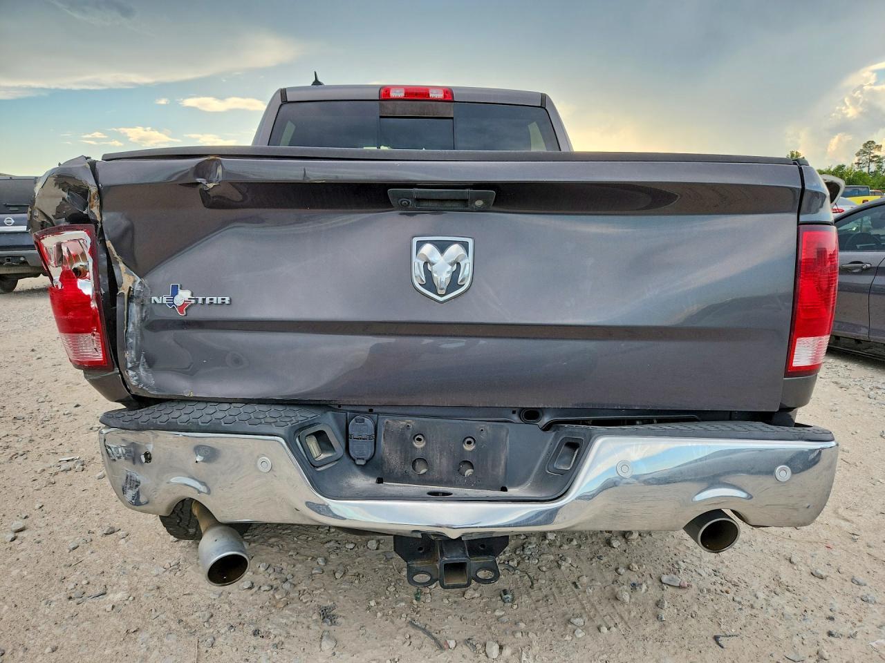2017 Dodge RAM 1500 SLT