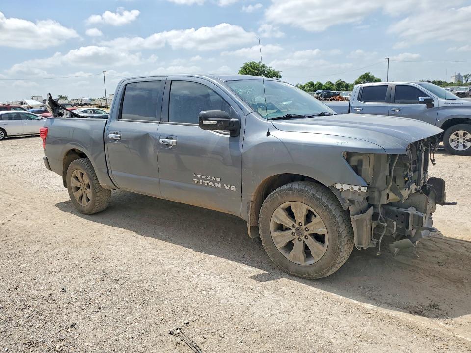 2018 Nissan Titan SV
