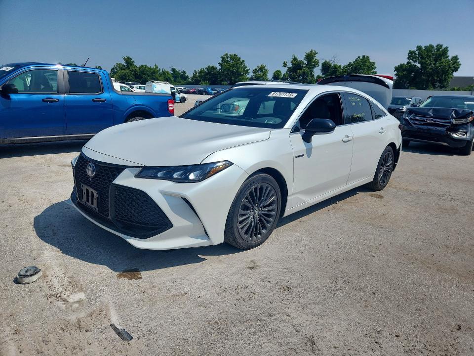 2019 Toyota Avalon Hybrid xse