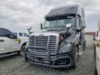 2017 Freightliner Cascadia 125 Semi Truck