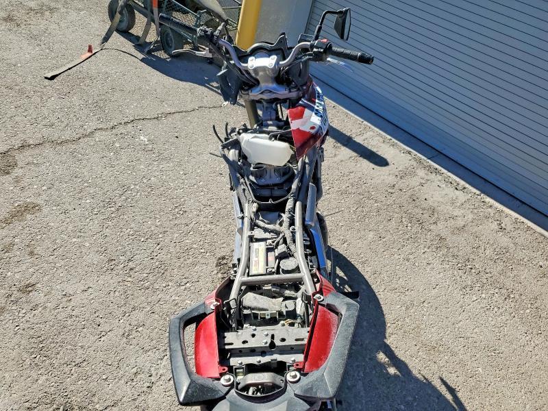 2010 Kawasaki LE650 C