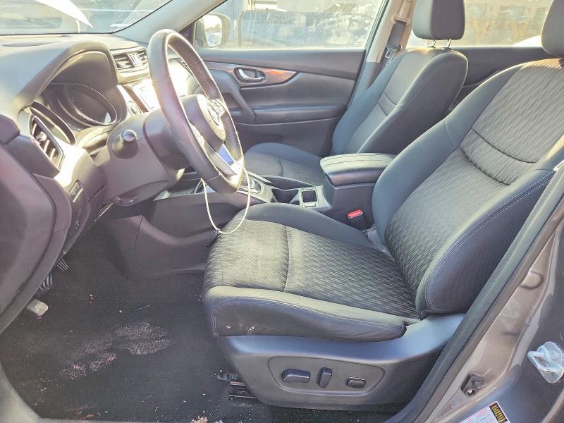 2017 Nissan Rogue sv