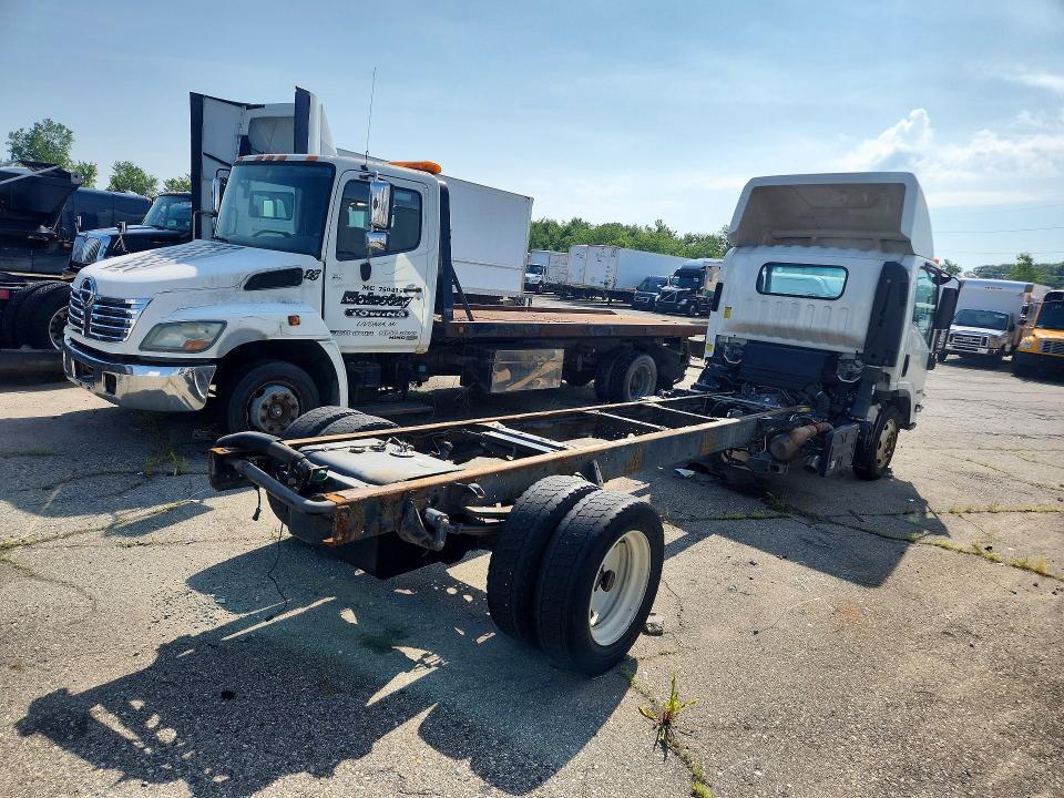 2019 Isuzu NRR-Flat BED Truck