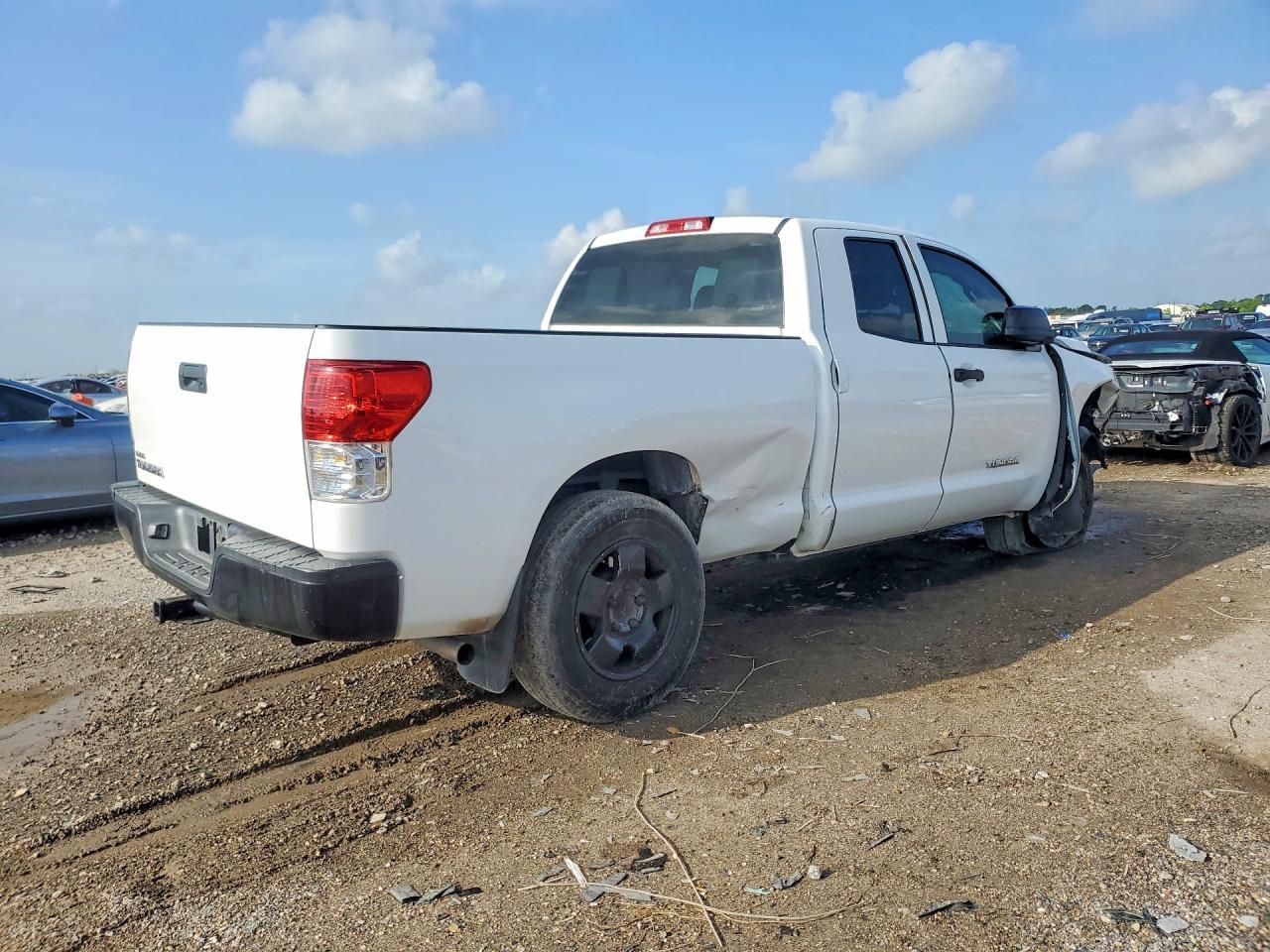 2013 Toyota Tundra Double Cab SR5