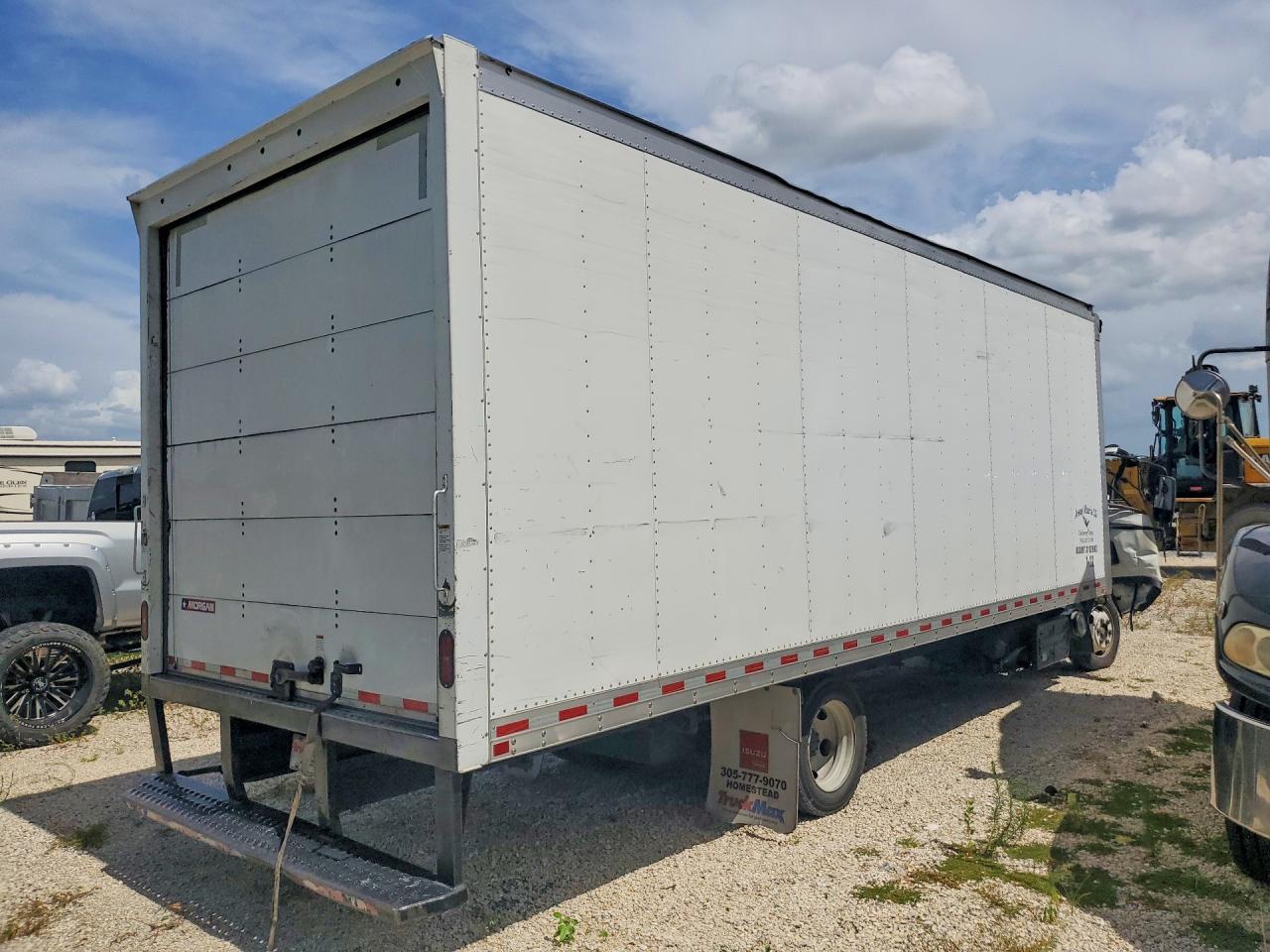 2022 Isuzu NPR