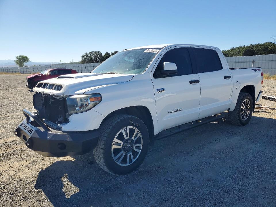 2018 Toyota Tundra Crewmax SR5