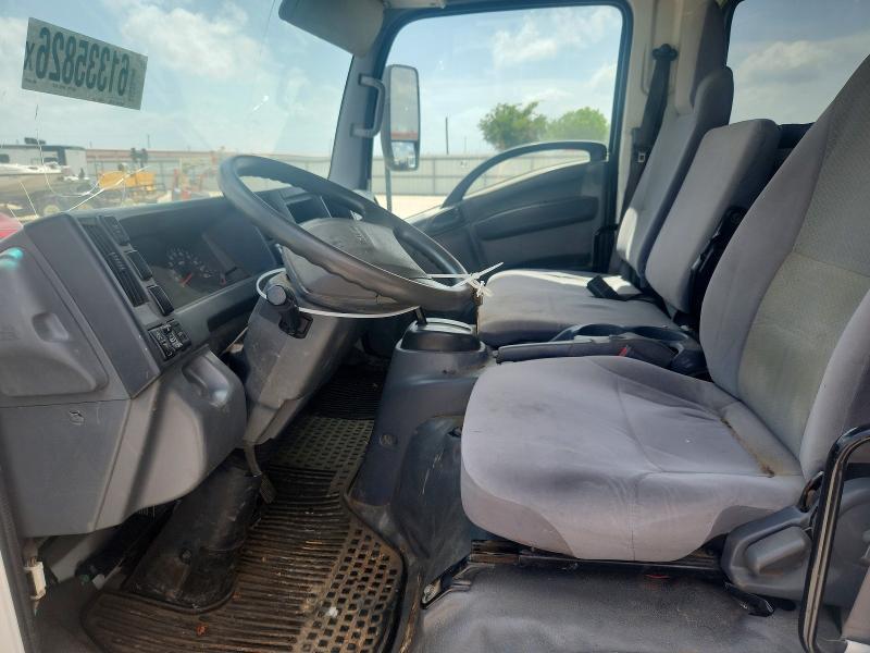 2018 Isuzu NPR HD