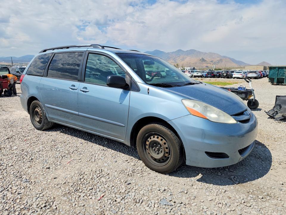 2009 Toyota Sienna le 8-passenger