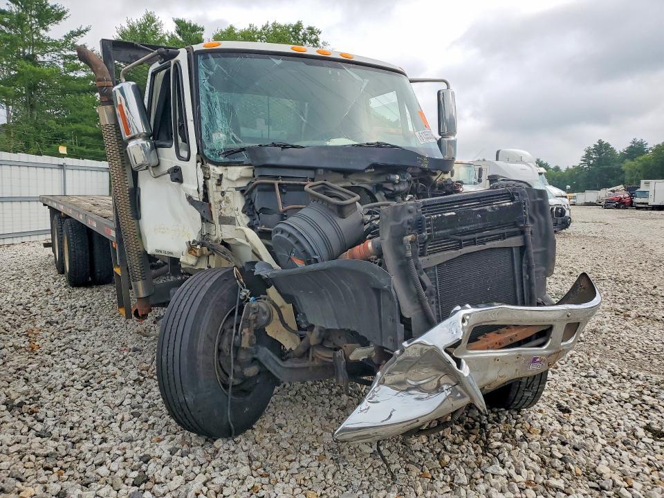 2007 International 4400 Flatbed Truck
