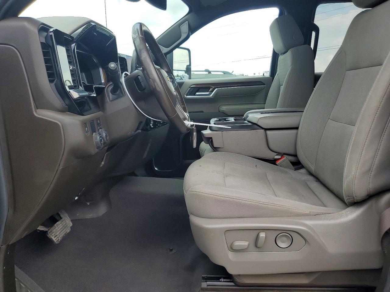 2022 Chevrolet Silverado C1500 LT