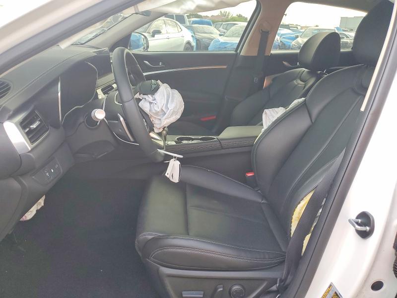 2025 Genesis G70 2.5t Standard