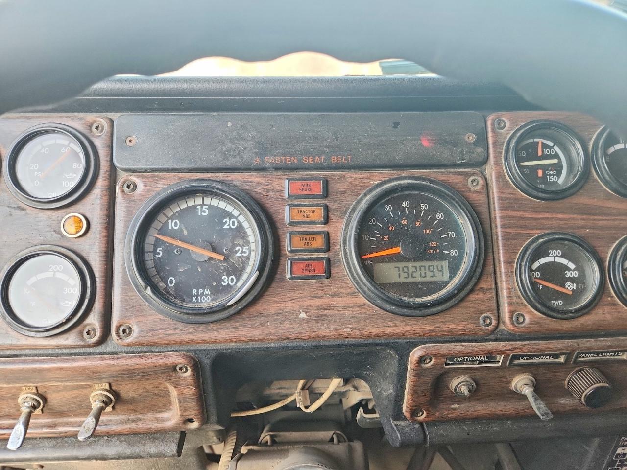 2000 Freightliner FLD120 Truck Cab AND Chassis