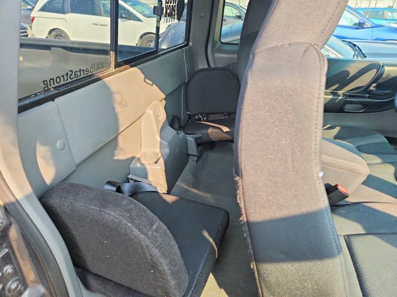 2006 Mazda B3000 cab Plus