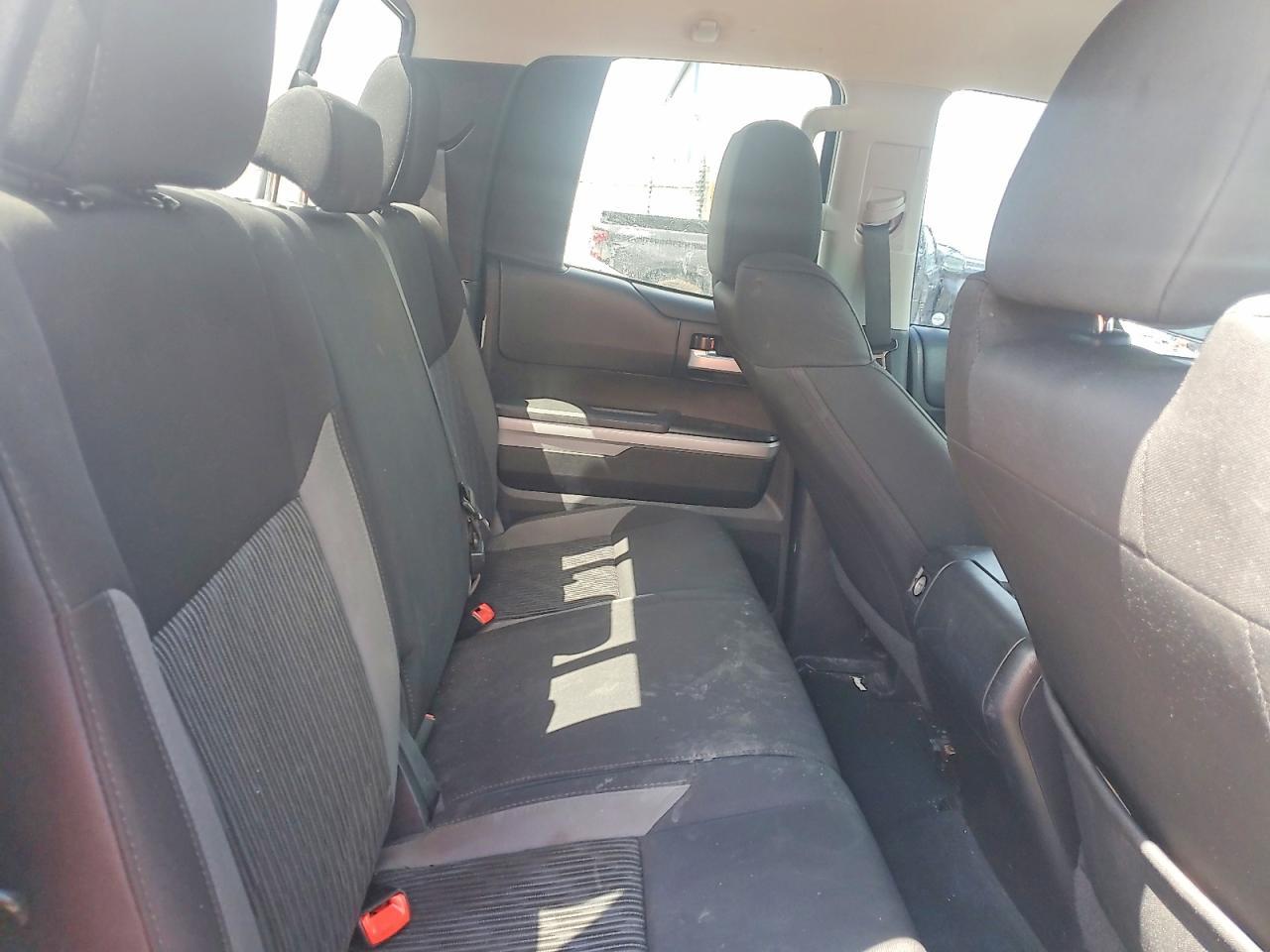 2017 Toyota Tundra SR5