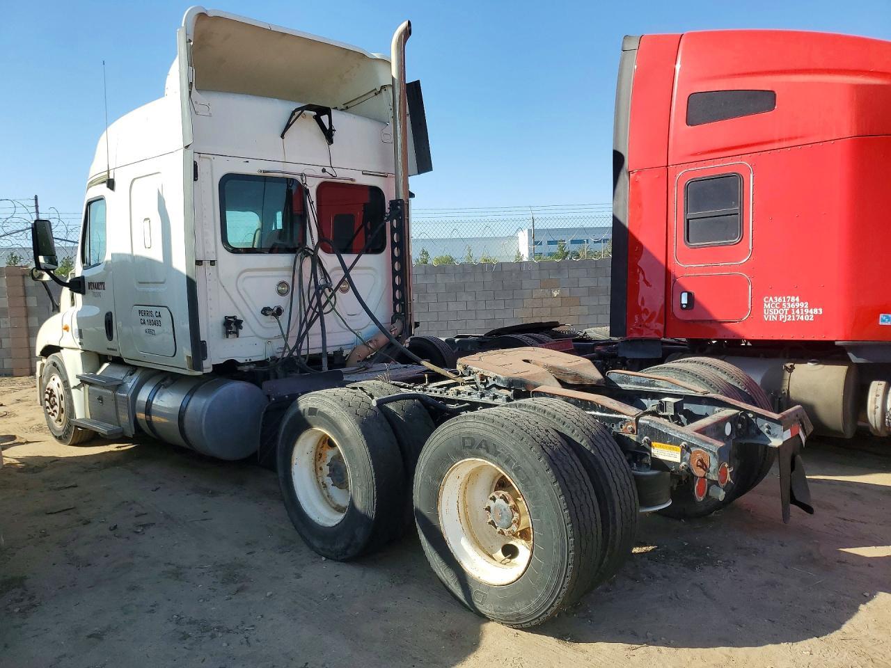2011 Freightliner Cascadia