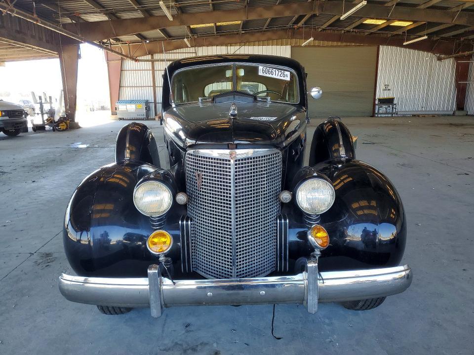 1938 Cadillac 60 Special
