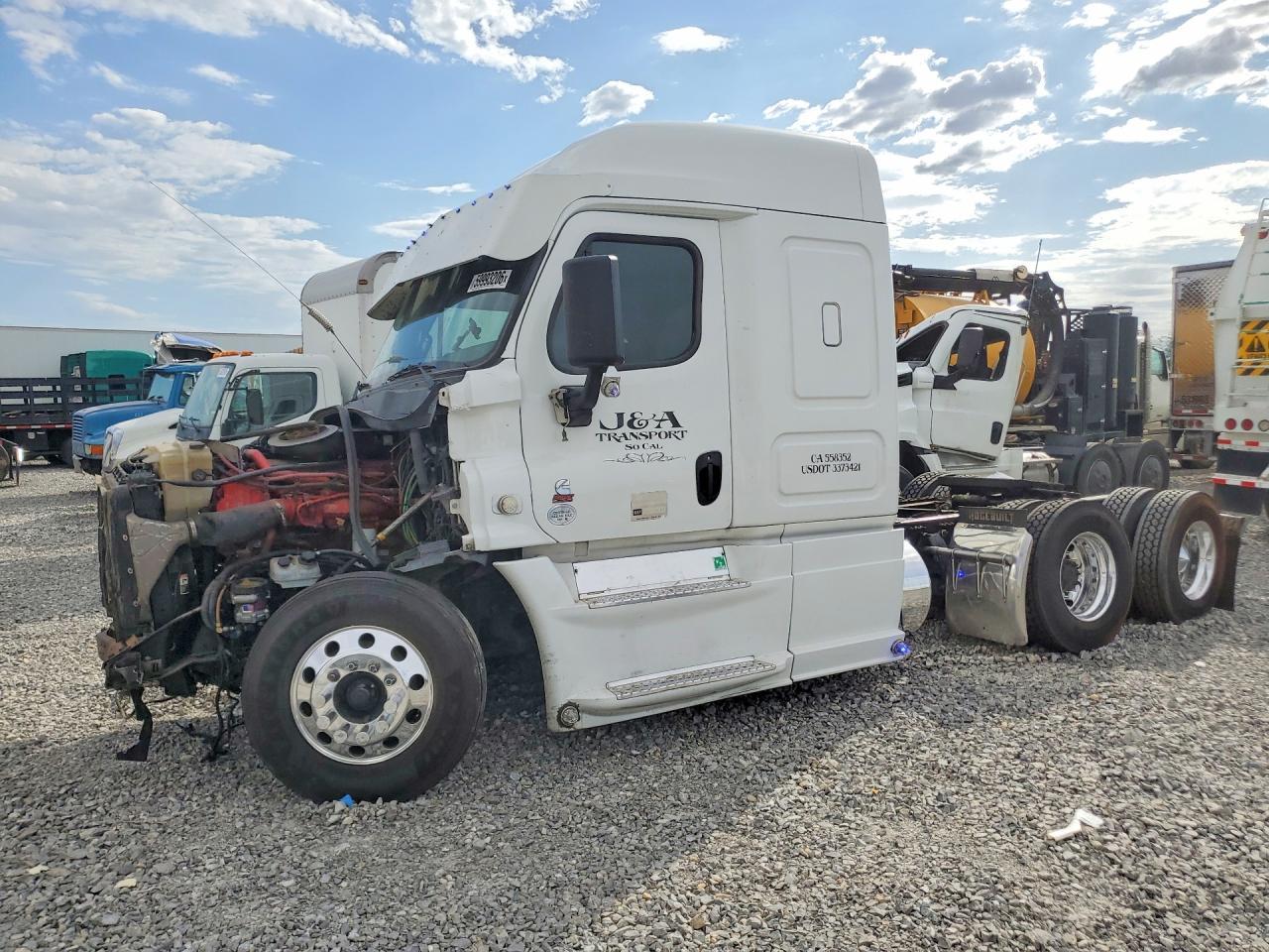 2015 Freightliner Cascadia 125