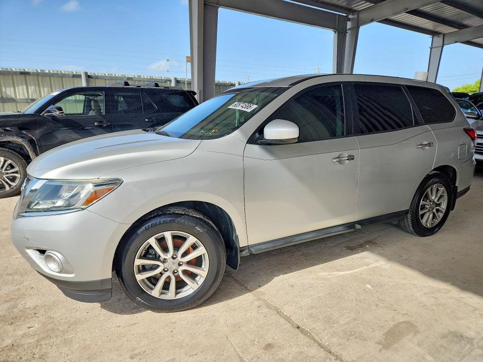 2015 Nissan Pathfinder s