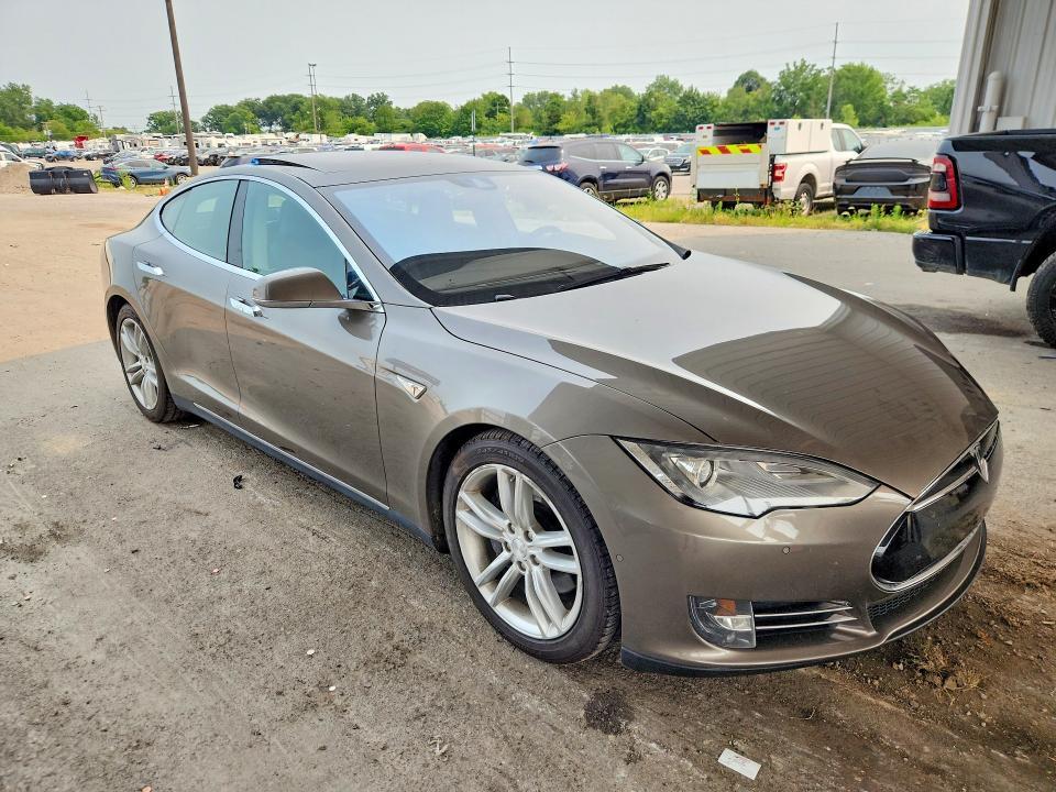 2015 Tesla Model s 70D