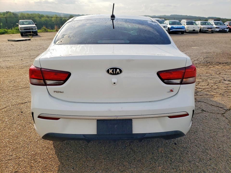 2021 KIA Rio s