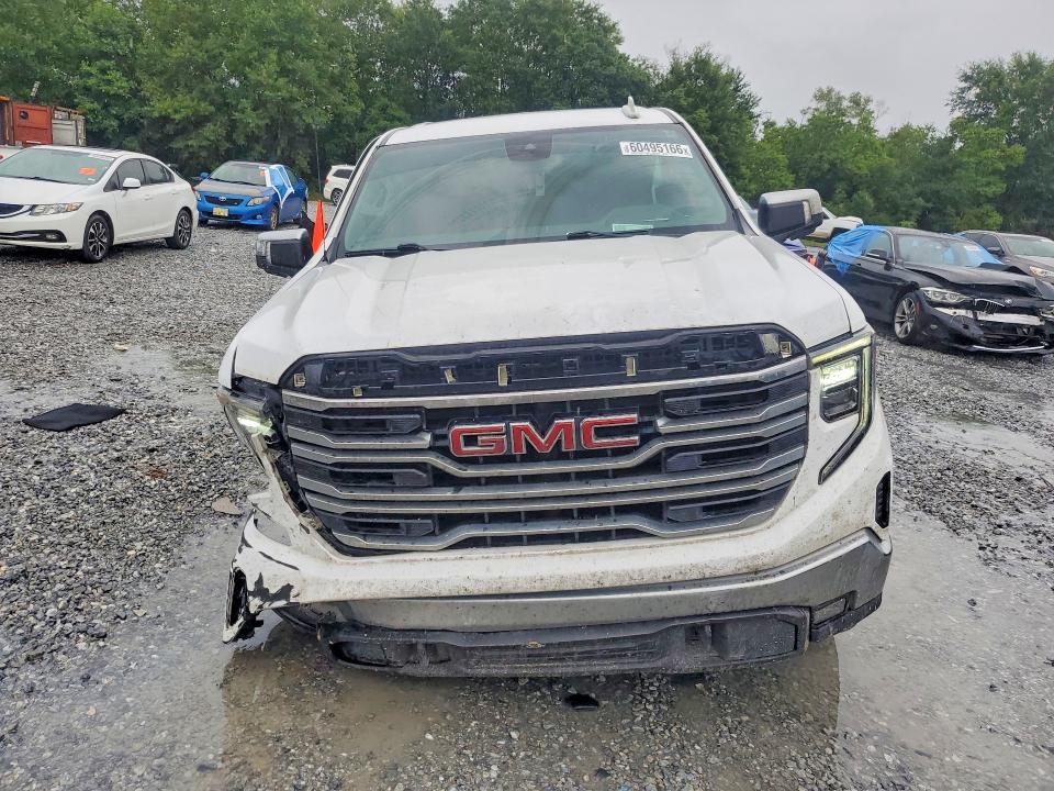 2022 GMC Sierra K1500 SLT