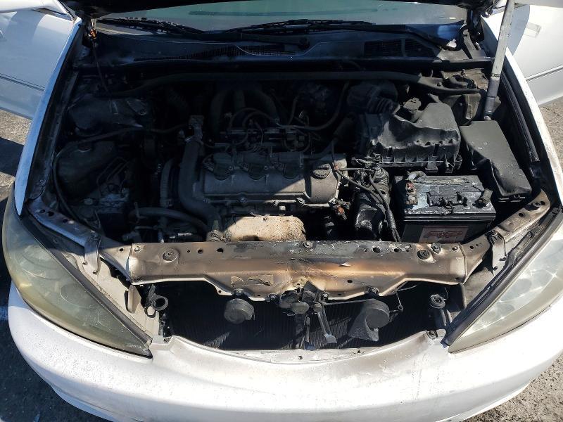 2004 Toyota Camry xle V6