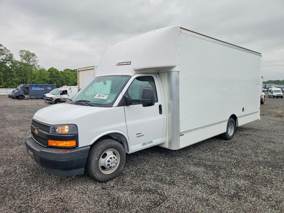 2021 Chevrolet Express Delivery Truck