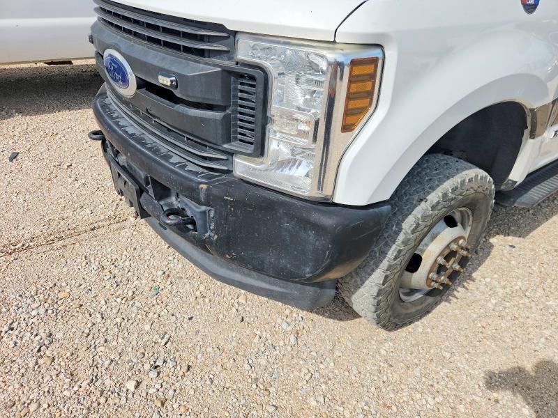 2019 Ford F350 Super-Delivery Truck