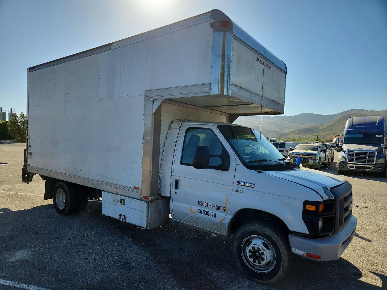 2016 Ford E350 BOX Truck