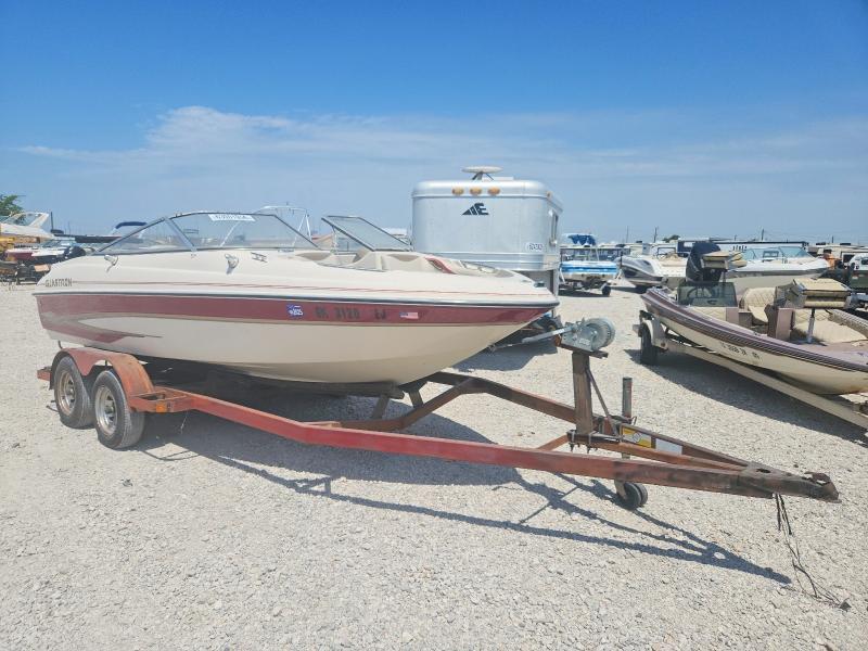 2001 Glastron Boat-Boat