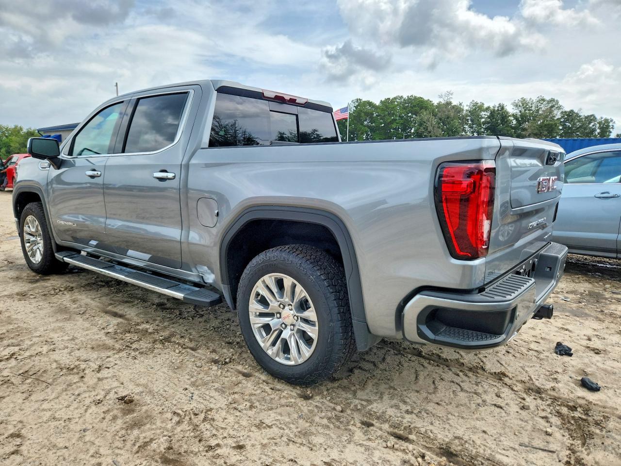 2025 GMC Sierra K1500 Denali