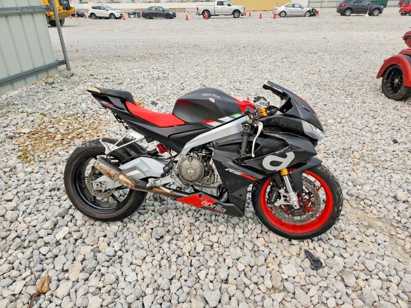 2022 Aprilia RS 660