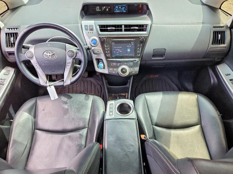 2016 Toyota Prius v Five