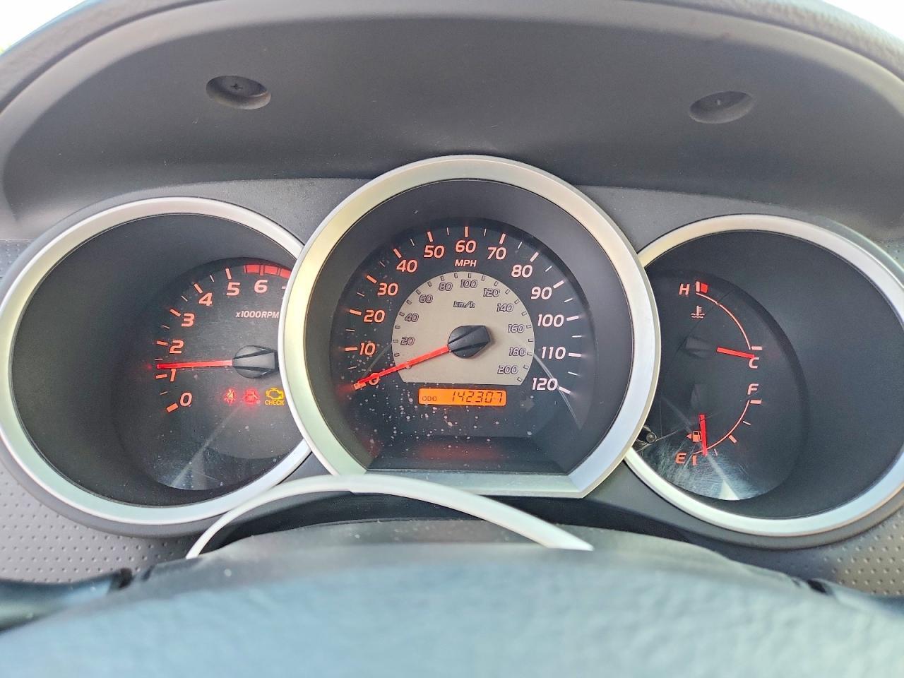 2005 Toyota Tacoma X-RUNNER V6