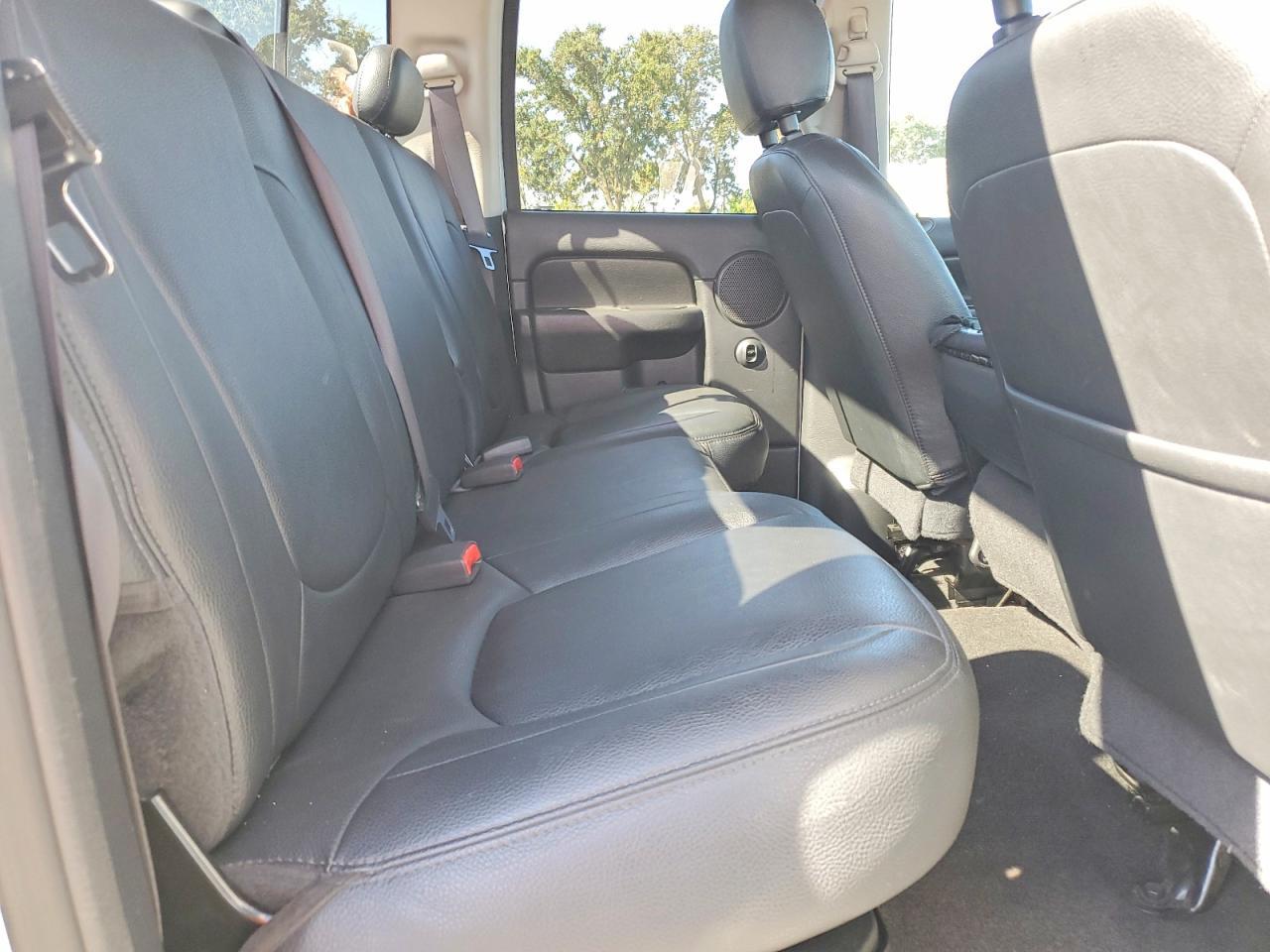2005 Dodge RAM 1500 ST