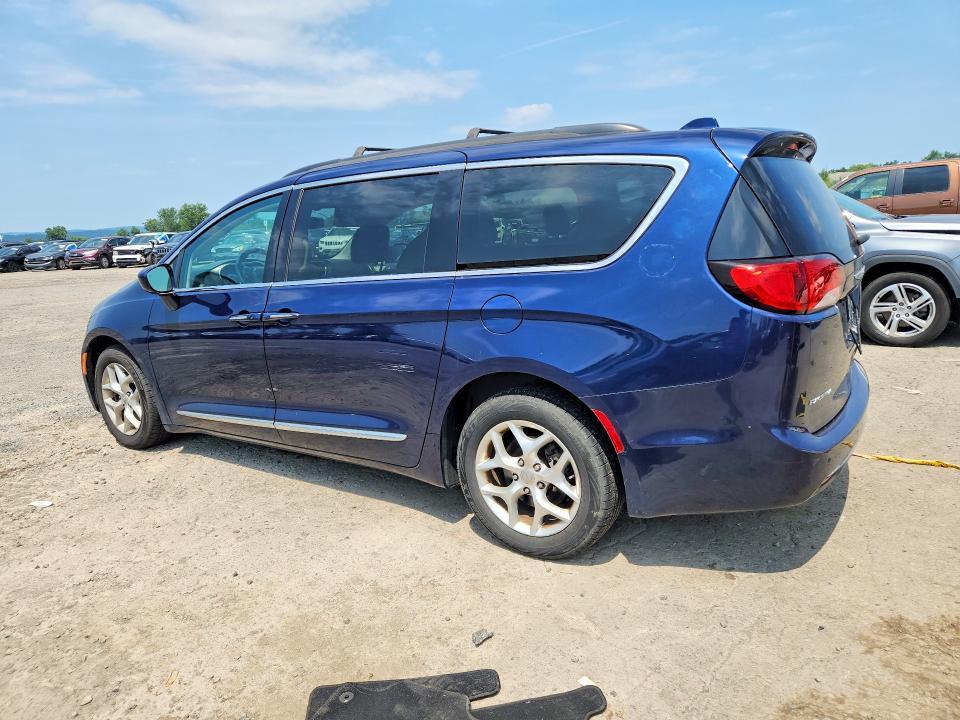 2017 Chrysler Pacifica Touring l