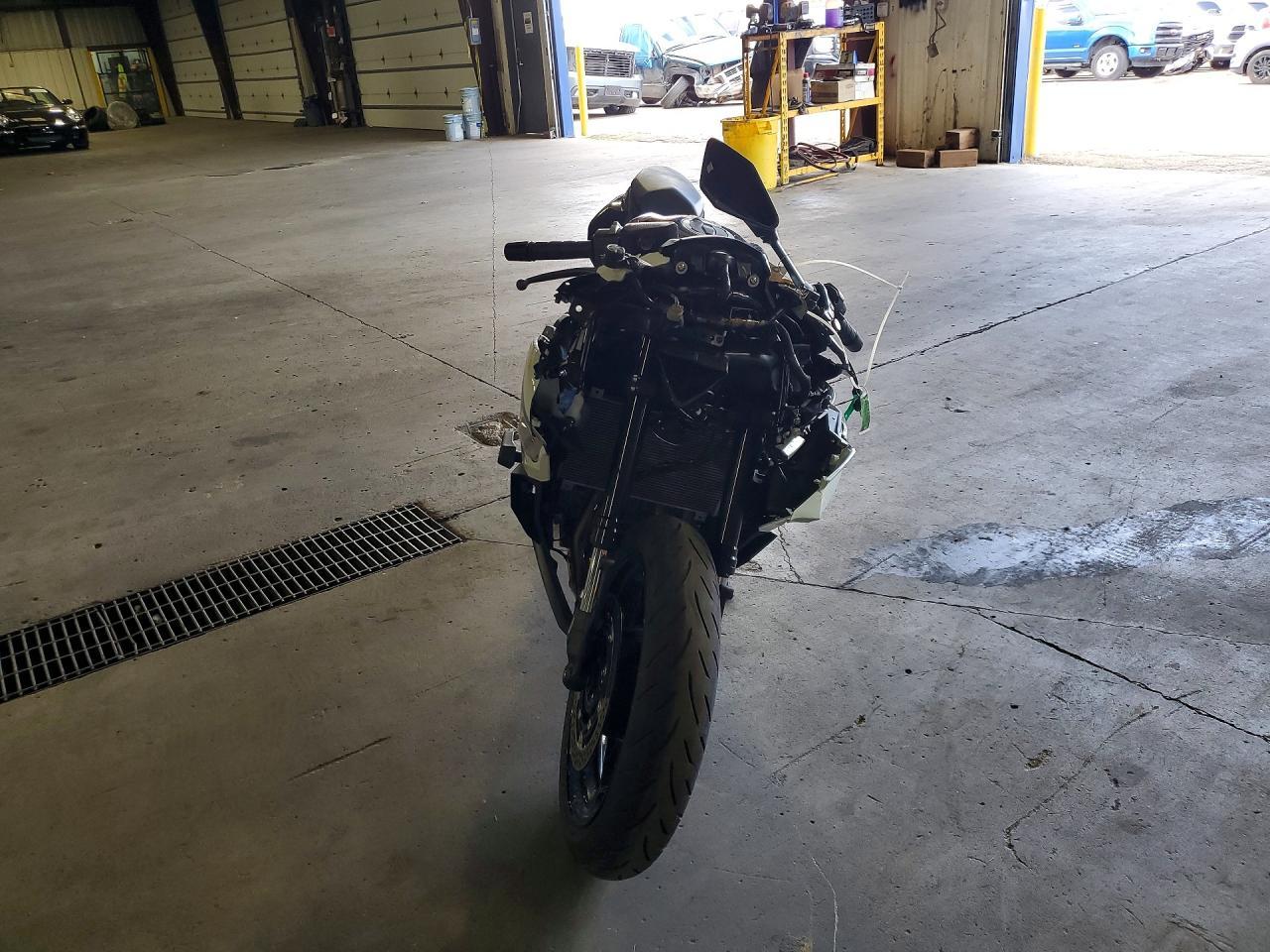 2026 Kawasaki ZX400 S