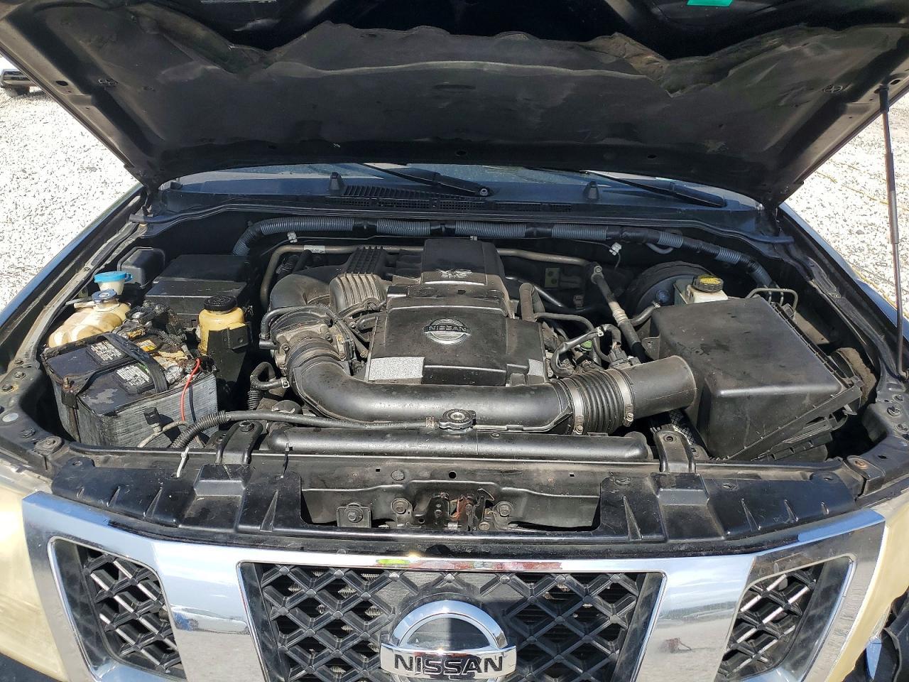 2011 Nissan Frontier S