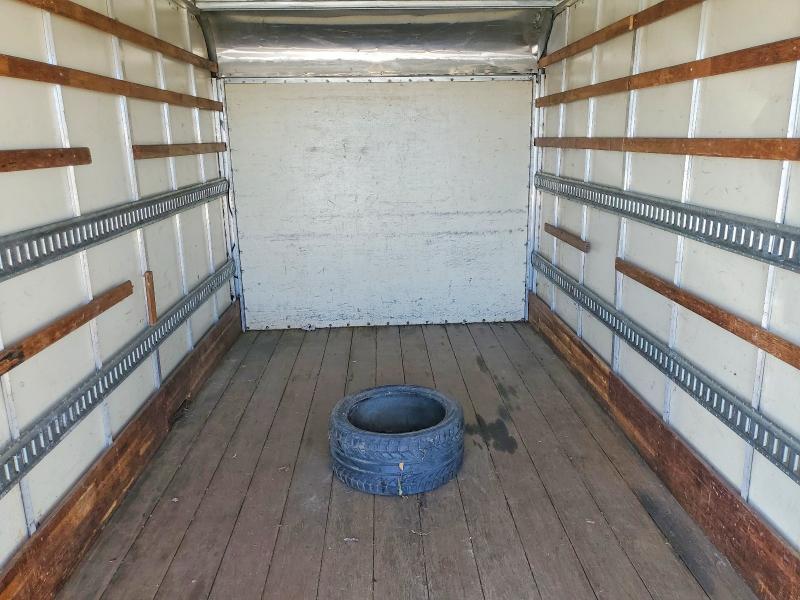2012 Mitsubishi Fuso FEC72S BOX Truck