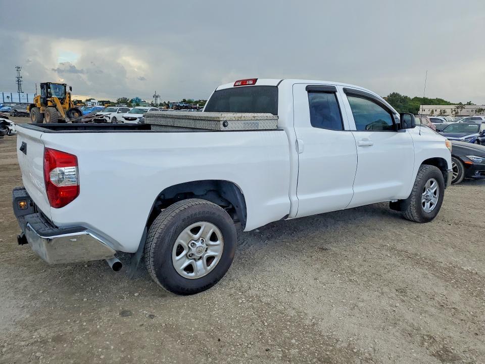 2015 Toyota Tundra SR
