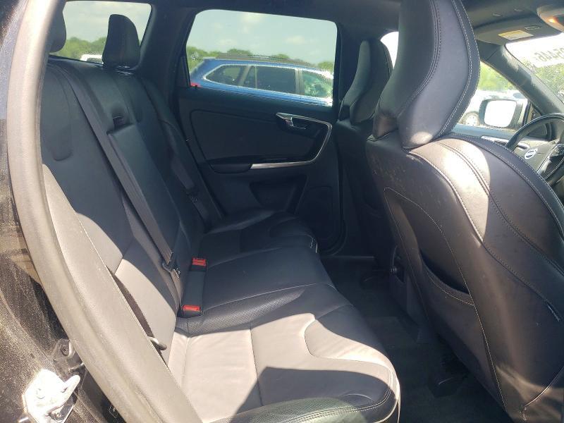 2015 Volvo Xc60 T6 R-design Premier