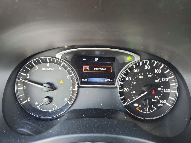 2016 Nissan Pathfinder sl