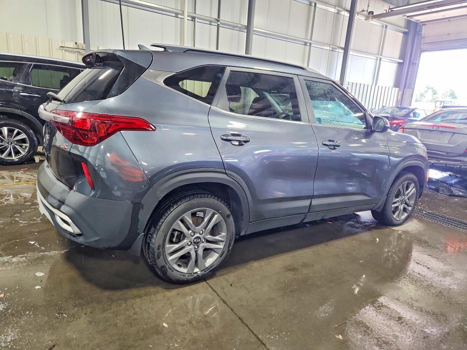 2021 KIA Seltos s