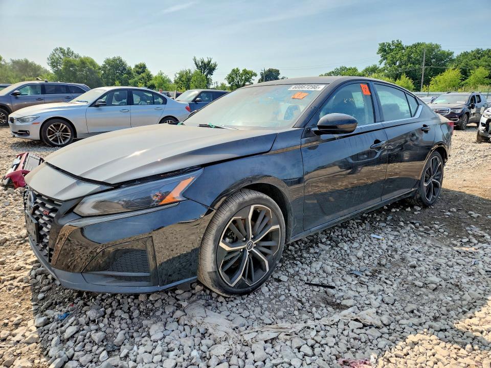 2023 Nissan Altima sr