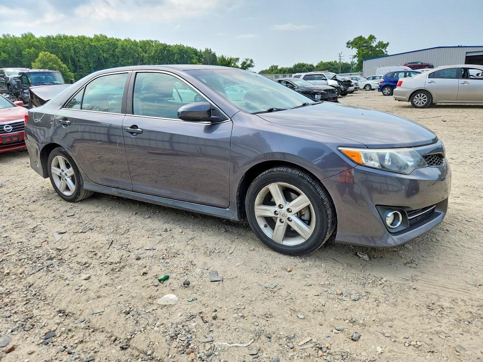2013 Toyota Camry se