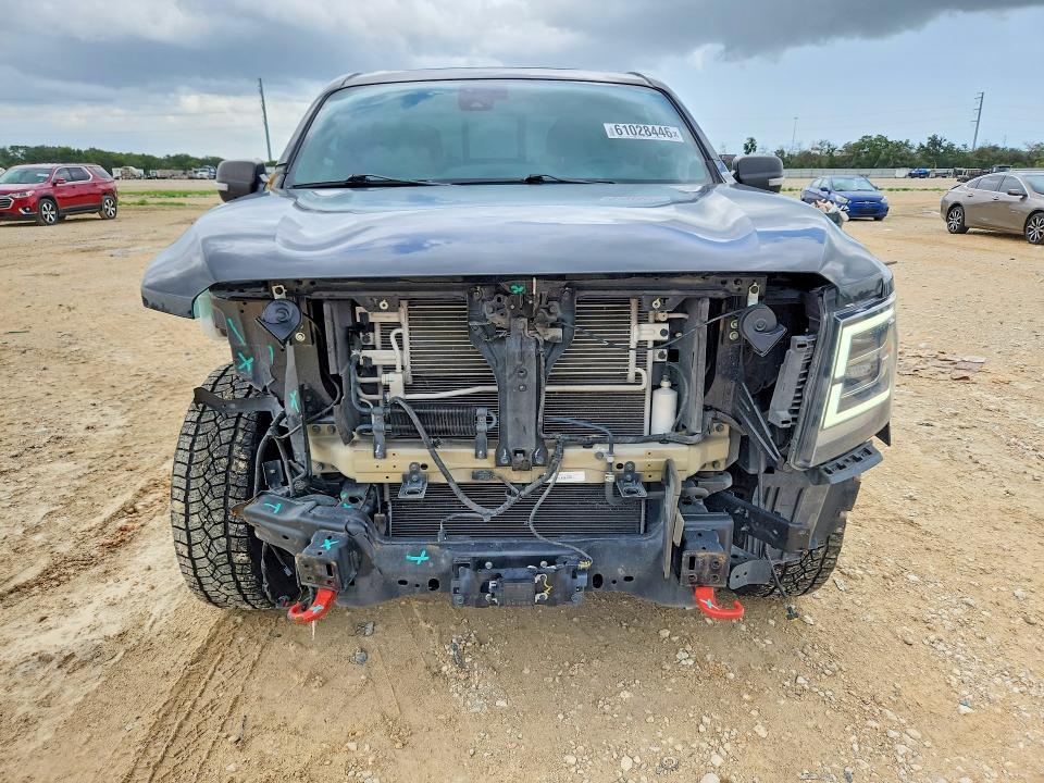 2023 Nissan Titan SV/SL/PRO-4X/PLATINUM Reserve