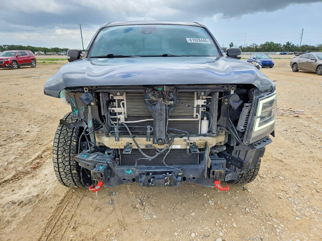 2023 Nissan Titan SV/SL/PRO-4X/PLATINUM Reserve