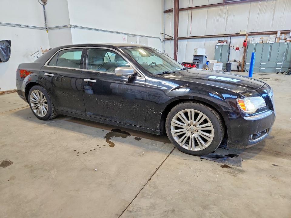 2013 Chrysler 300c Luxury