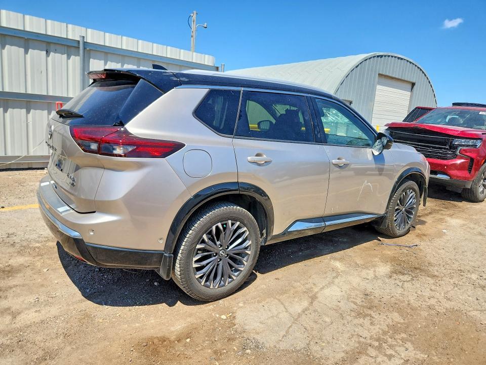 2024 Nissan Rogue Platinum